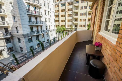 Three Bedroom Apartment Old Tbilisi
