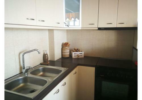 Kikilia's & Stelio's Apartments