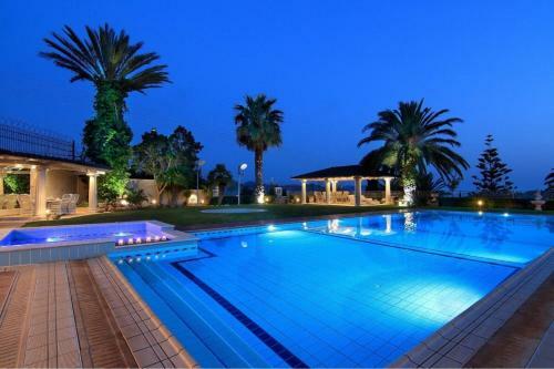 Black Diamond Luxury Villa Anavyssos In Athens