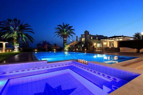 Black Diamond Luxury Villa Anavyssos In Athens