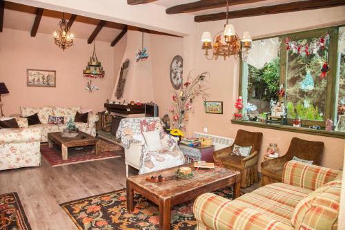 Utopia Mountain Chalet 5 Min From Arachova!