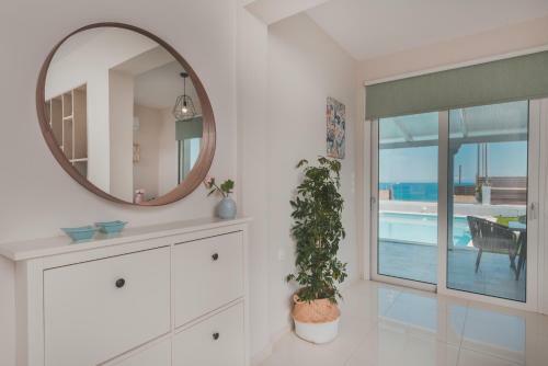 Astarte Villas - Villa Siesta With Private Pool
