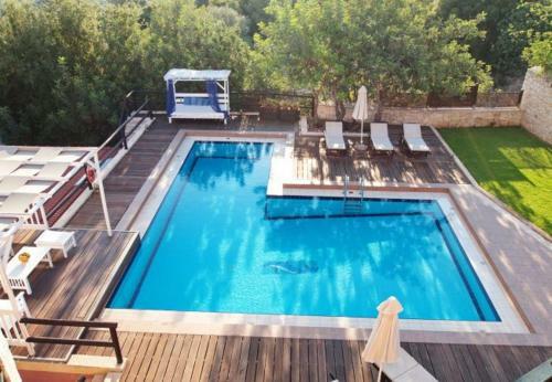 Armenoi Villa Sleeps 6 With Pool And Air Con