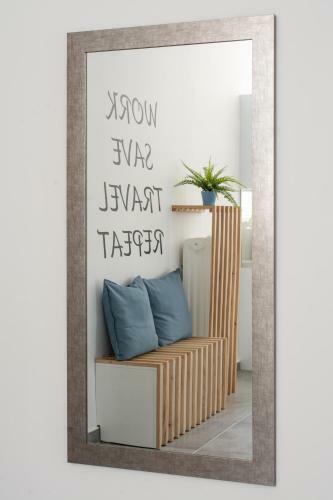 Travellers Hut Apartment In Neos Kosmos
