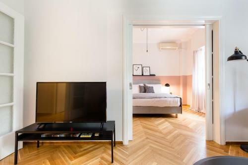 Acropolis Heart 2bd Apartment In Plaka By Upstreet