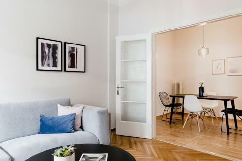 Acropolis Heart 2bd Apartment In Plaka By Upstreet