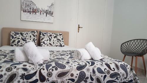 Palette Apartment Chocolate - Athens Center, 6 Bd, 3 Bath