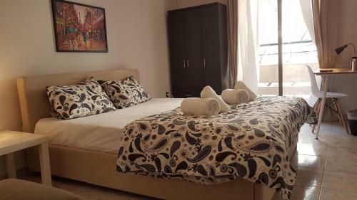 Palette Apartment Chocolate - Athens Center, 6 Bd, 3 Bath