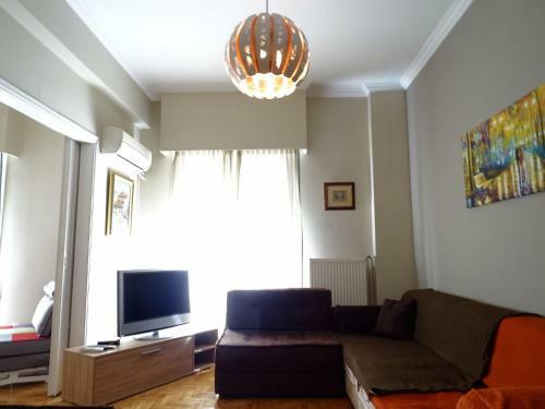 Chic Central Apartment In Evangelismos Metro Station