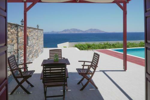 Anefanti Villas