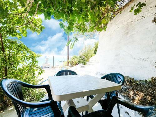 Dreamy Apartment In Therma Near Beach