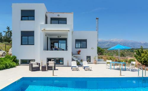 Agios Pavlos Villa Sleeps 8 With Pool And Air Con