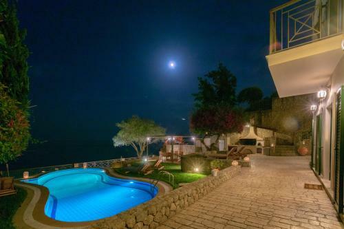 Villa Benele , Corfu