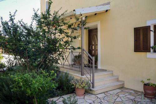 Ahai Paxos Villa