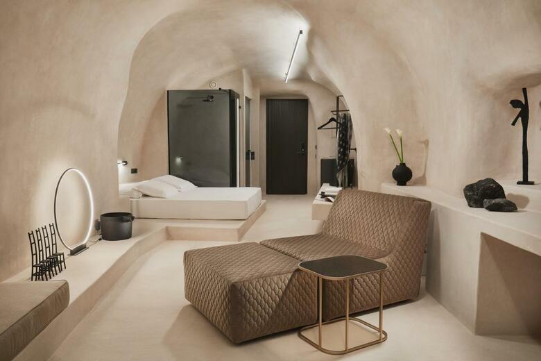 Hotel Divine Cave Experience