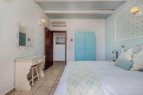 Garden Village Studios & Apartments