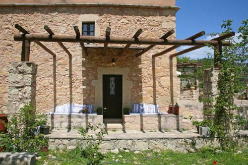 Vassiliki Traditional House Mountain & Field View