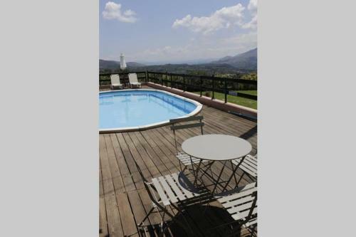 Vassiliki Traditional House Mountain & Field View