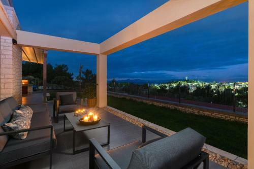 Aura Hill Villa