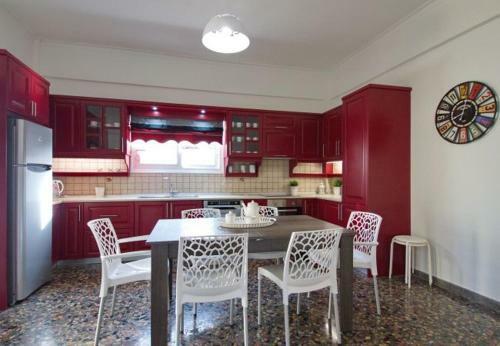 Kamisiana Villa Sleeps 7 With Pool And Air Con