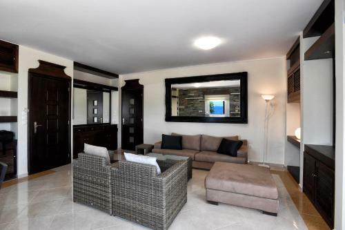 Beachfront Luxury Apartment