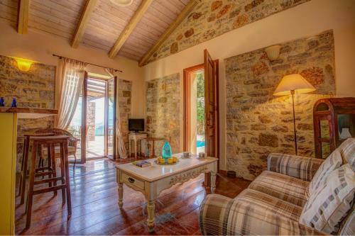Katsarata Villa Sleeps 4 Pool Air Con Wifi