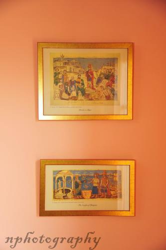 Alexandra's Art Apartment