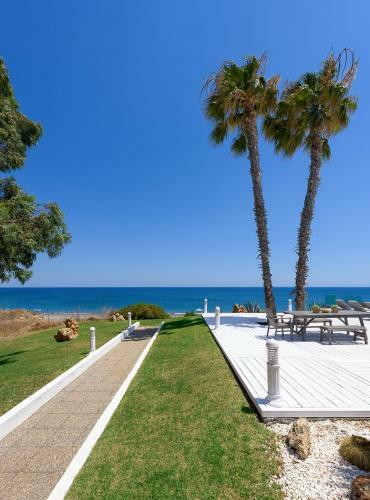 Lachania Villa Sleeps 18 With Pool And Air Con