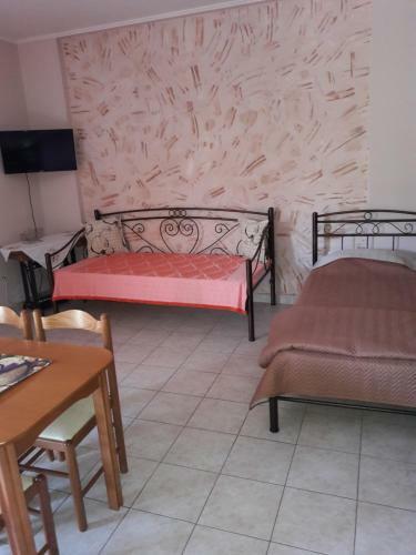Elysee Apartments