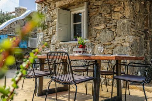 Gorgeous Cycladic Ortus Navy Villa With Pool 3bed & 2bath Sleeps 5!