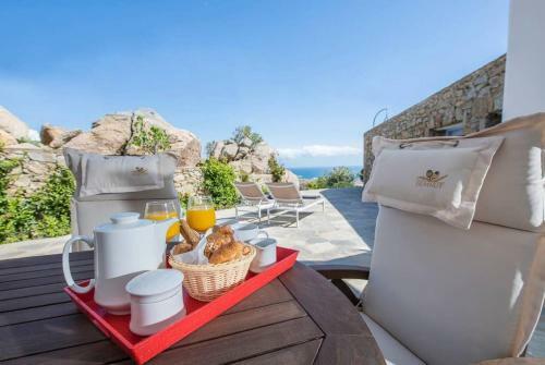Mykonos Psarrou Villas For 18 People