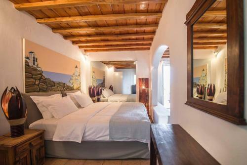 Mykonos Psarrou Villas For 18 People