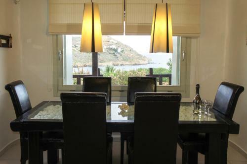 Beyond Beachfront Super Paradise Villa
