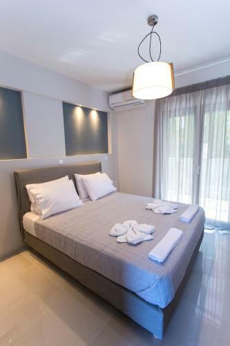 Moonline Maisonettes & Apartments