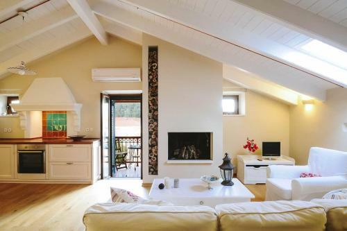 Nafsika Apartment - Paxos Retreats