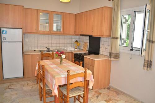 Apartments In Pelekas Beach With Pool Adonis