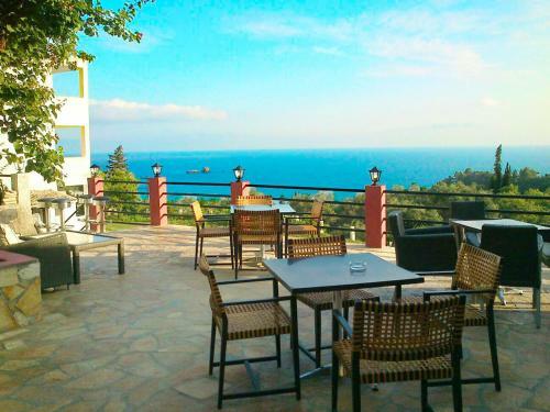 Apartamento Luxus Ferienwohnung In Pelekas Strand Mit Pool Adonis