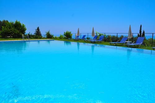 Apartamento Luxus Ferienwohnung In Pelekas Strand Mit Pool Adonis