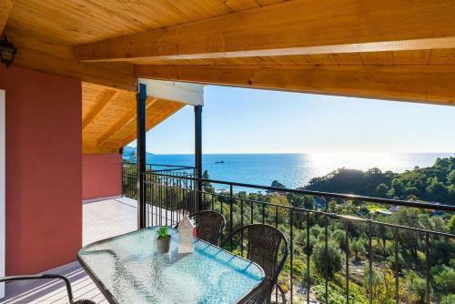 Loft Apartment Adonis In Pelekas Beach With Pool