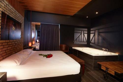 The Crystal Blue Xaidari Hotel