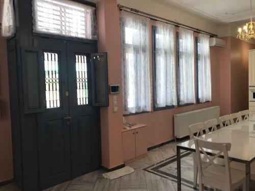 Apartamento Neoclassical House In Central Piraeus