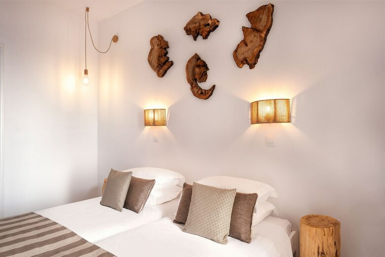 Lithos Hotel