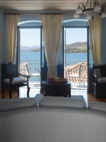 Hotel Sto Roloi Island Houses