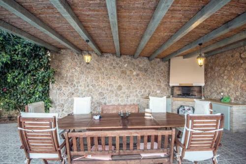 Luxurious Cosy Villa Breathtaking Seaview Pool