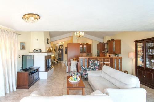 Luxury Townhouse And Town Apartment