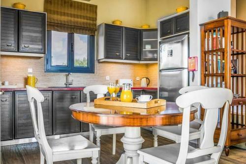 Fokata Villa Sleeps 4 Pool Air Con Wifi