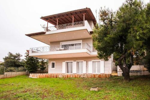 Villa Secluded Residence With Fireplace Close To Beach