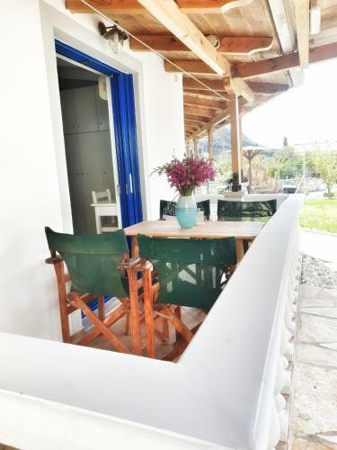 Hostal Orange Apartments