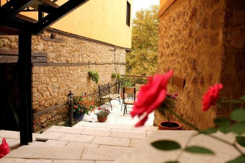 Hostal The House By The River Luxury Villa