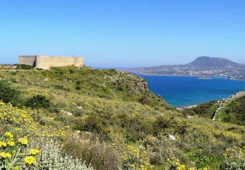Zacharias Villa Sleeps 7 With Pool And Air Con